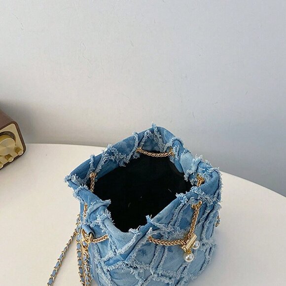 Blue Diamond Lattice Women's One-Shoulder Bucket Bag With Metal Drawstring - Picture 8 of 8